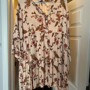 Mittoshop Cream Tunic with 3/4 Sleeves and Pleated Details